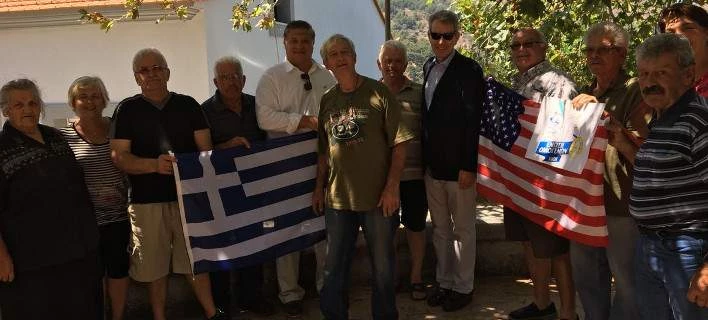 Από τη Χίο ποστάρει ο Αμερικανός πρέσβης, Τζέφρι Πάιατ